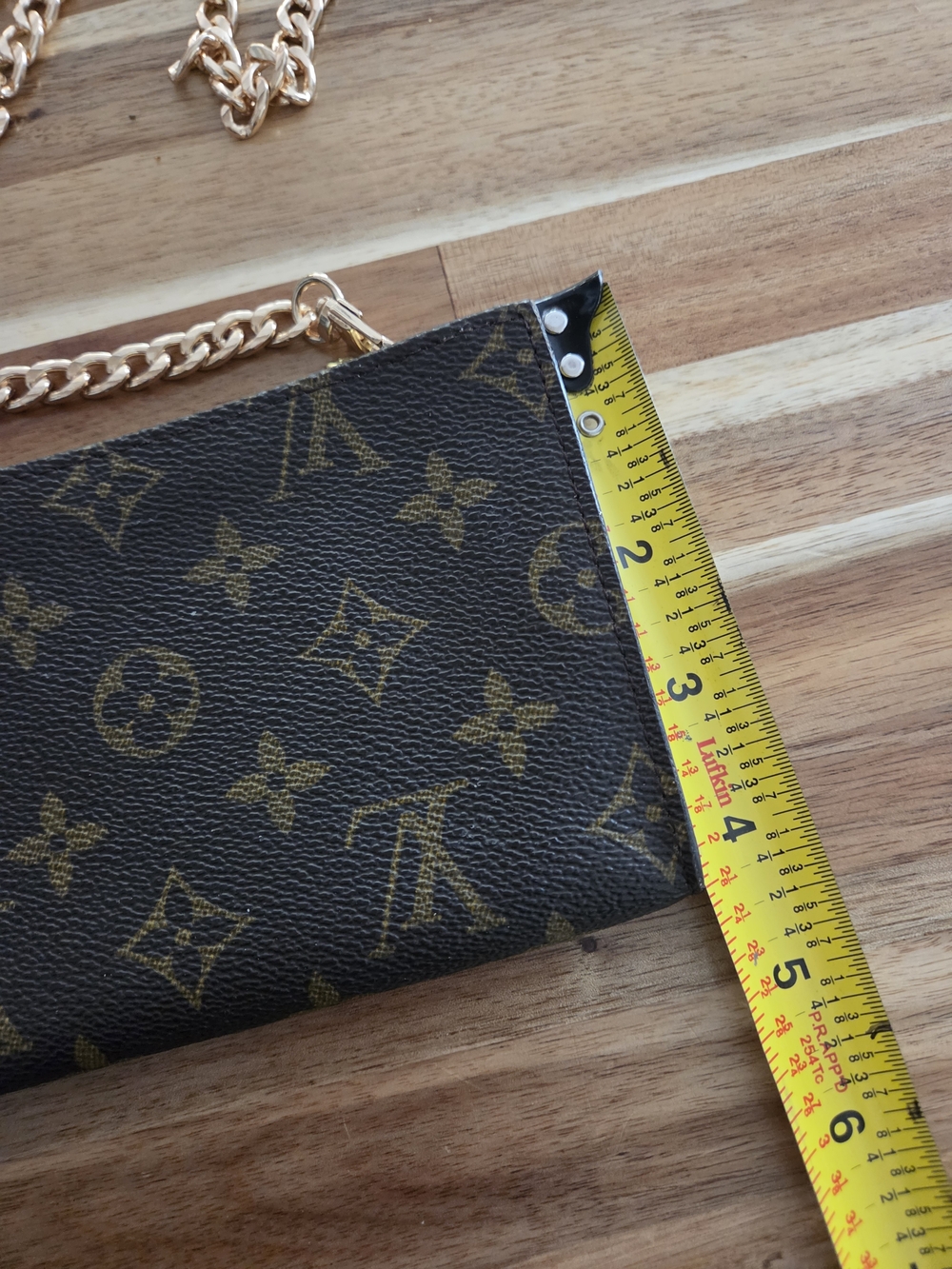 Louis Vuitton Monogram Pouch Crossbody with Gold Chain - Picture 3 of 12